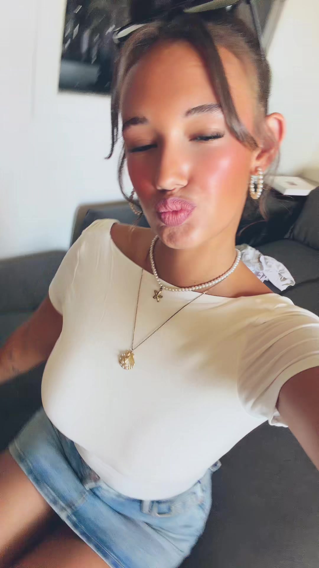 @𝓒𝓮𝓵𝓲𝓷𝓪🌊🌺🐬
