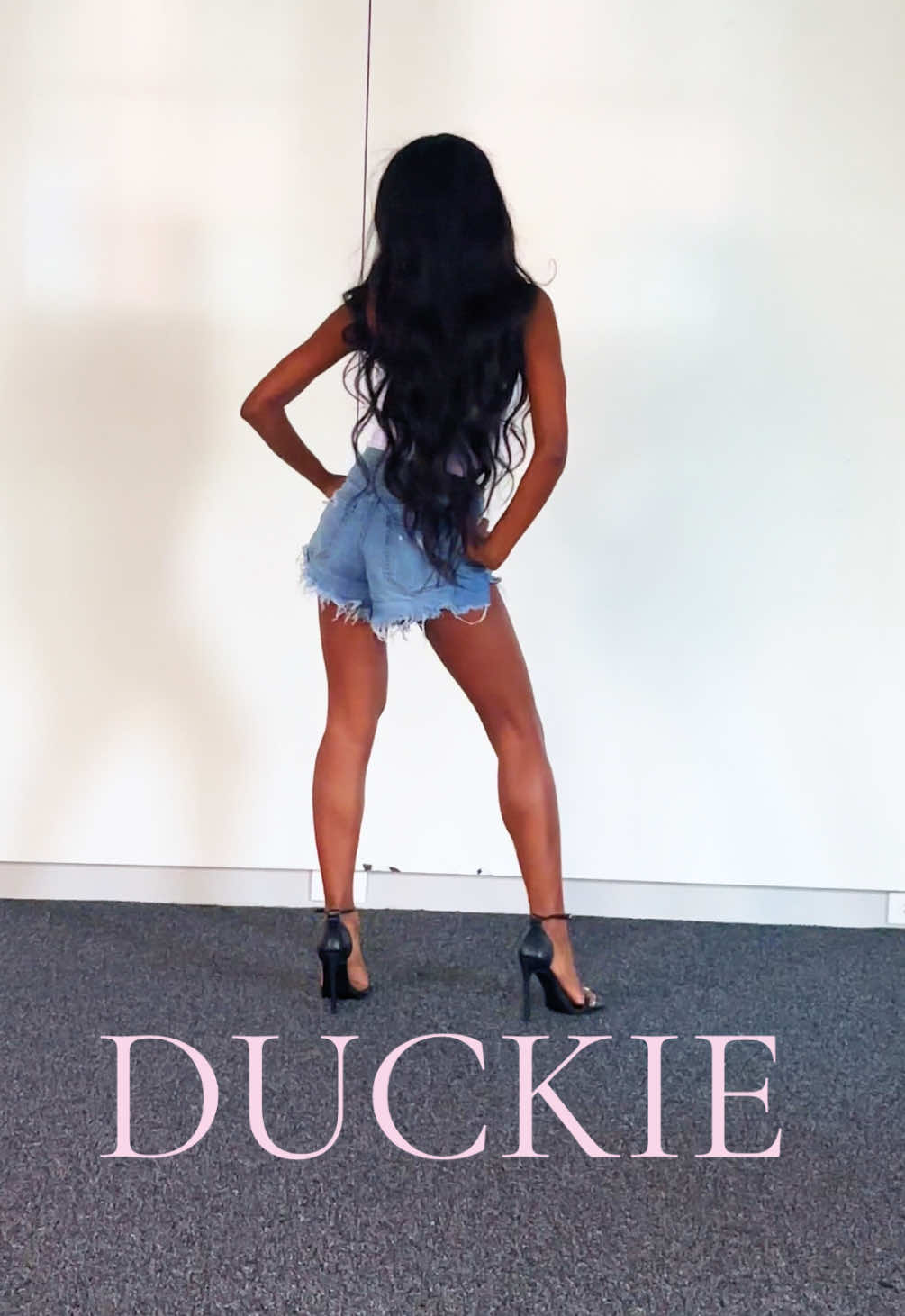 @𝐃𝐔𝐂𝐊𝐈𝐄