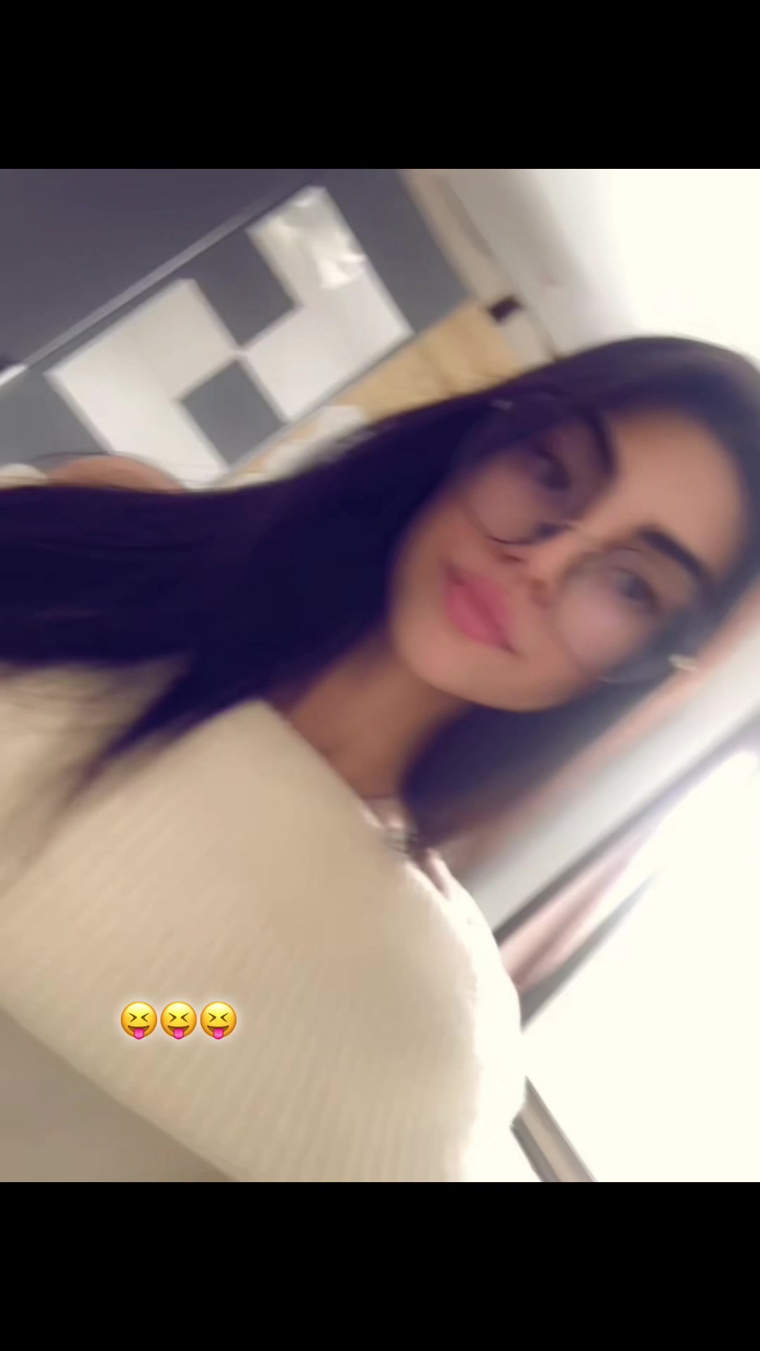 @𝐞𝐥𝐢.🪭
