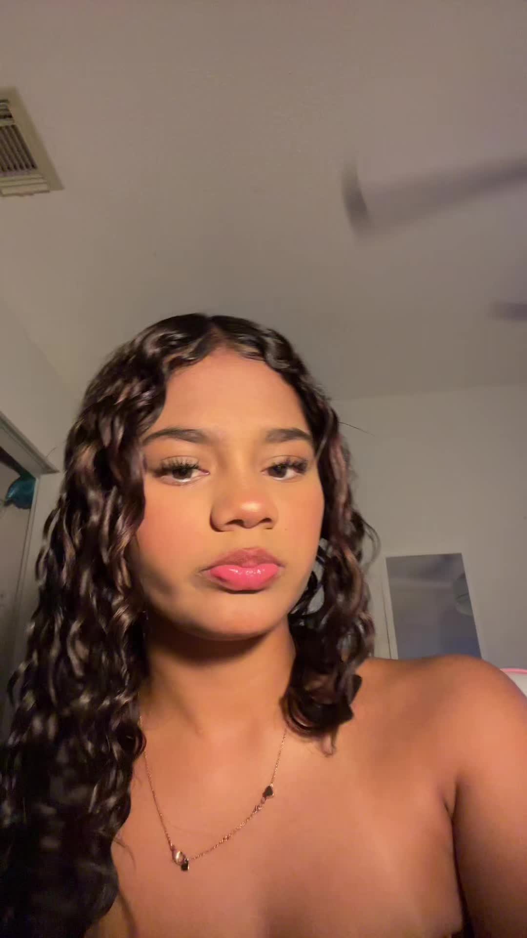 @️