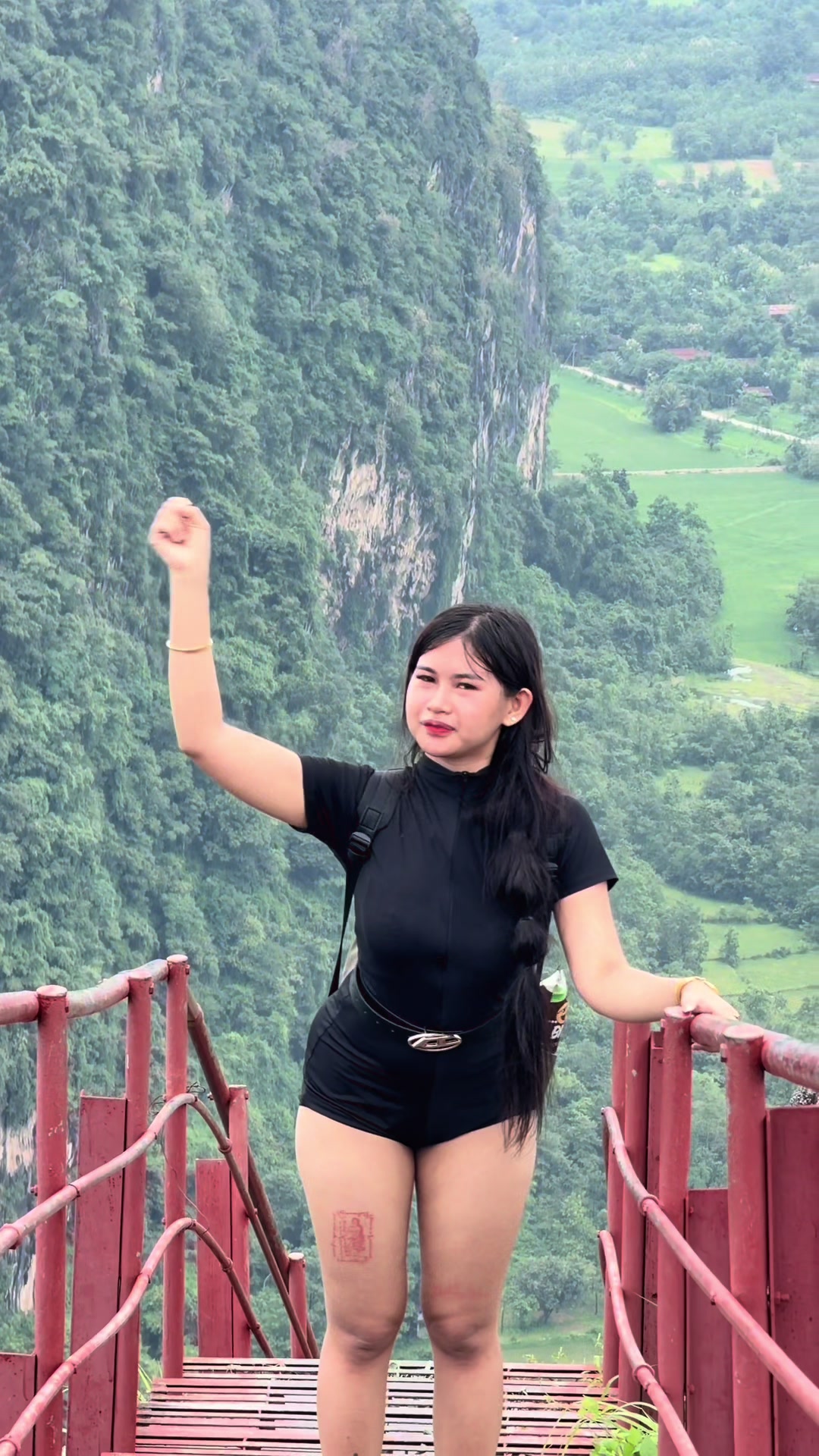 @🌹Eaint Myat Official🦂☘️
