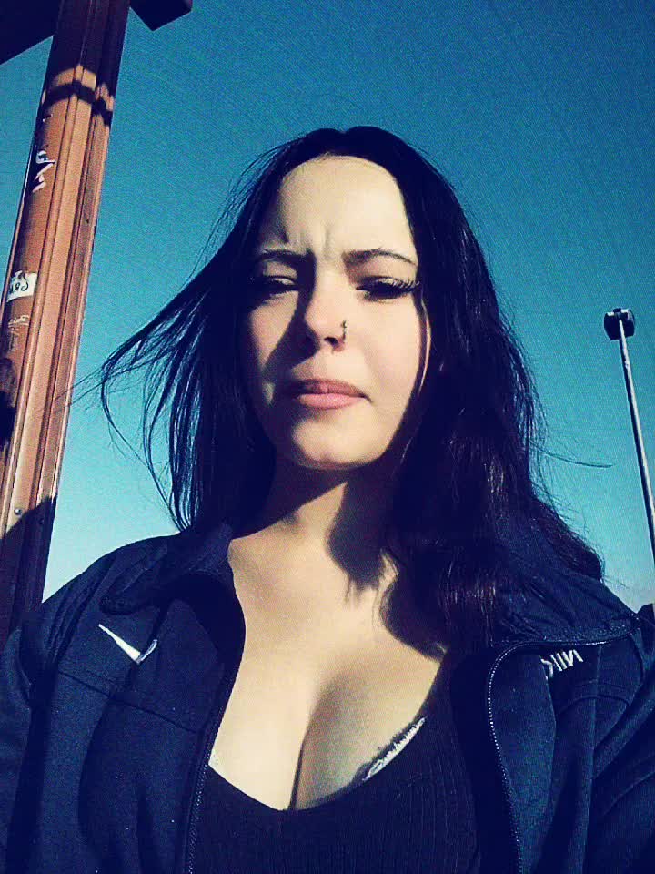 @Laraᵀᴾᴬ