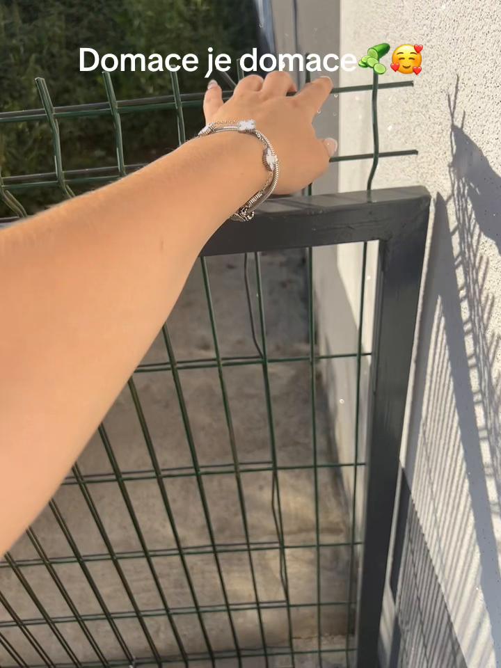 @Viktorija🍀