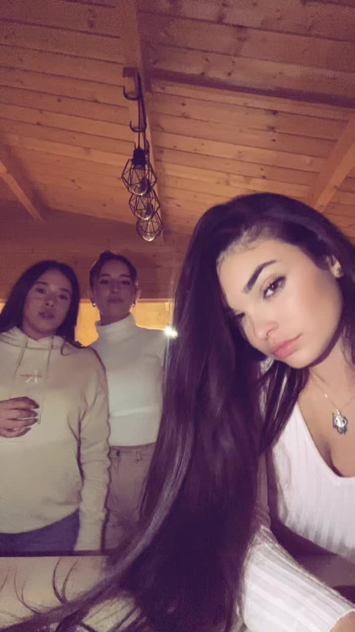 @lauritagcc__