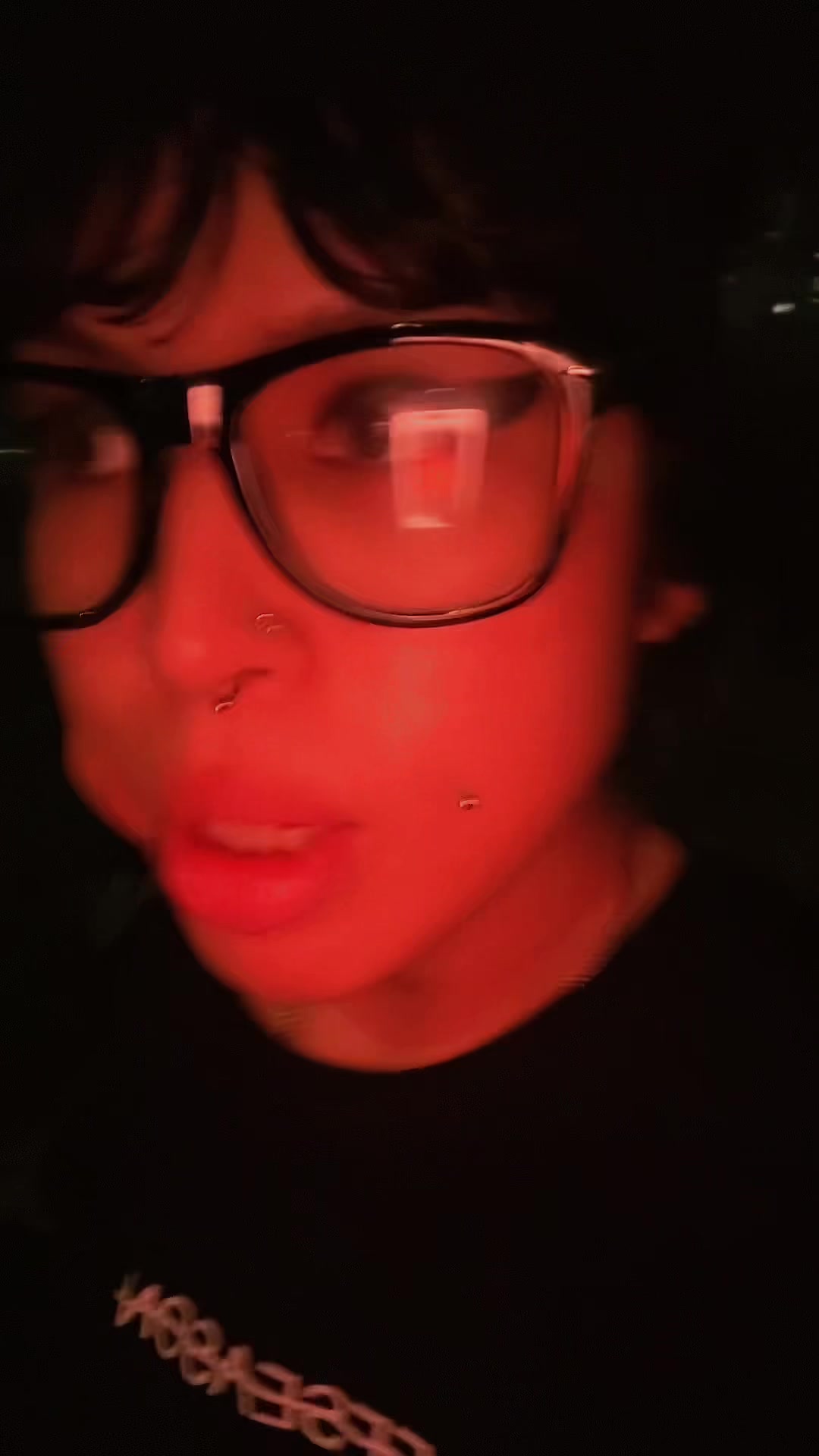 @️