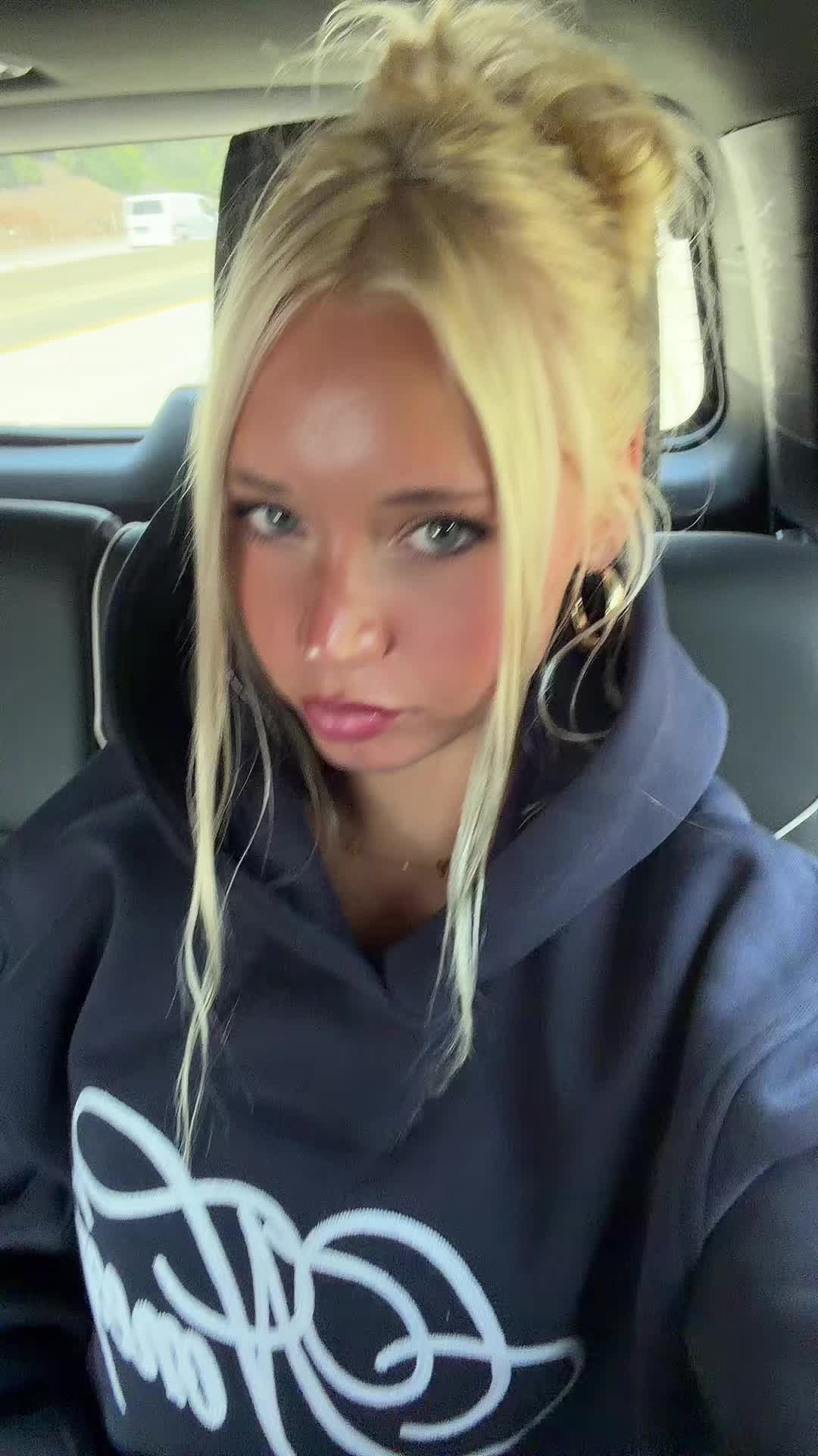 @Esther