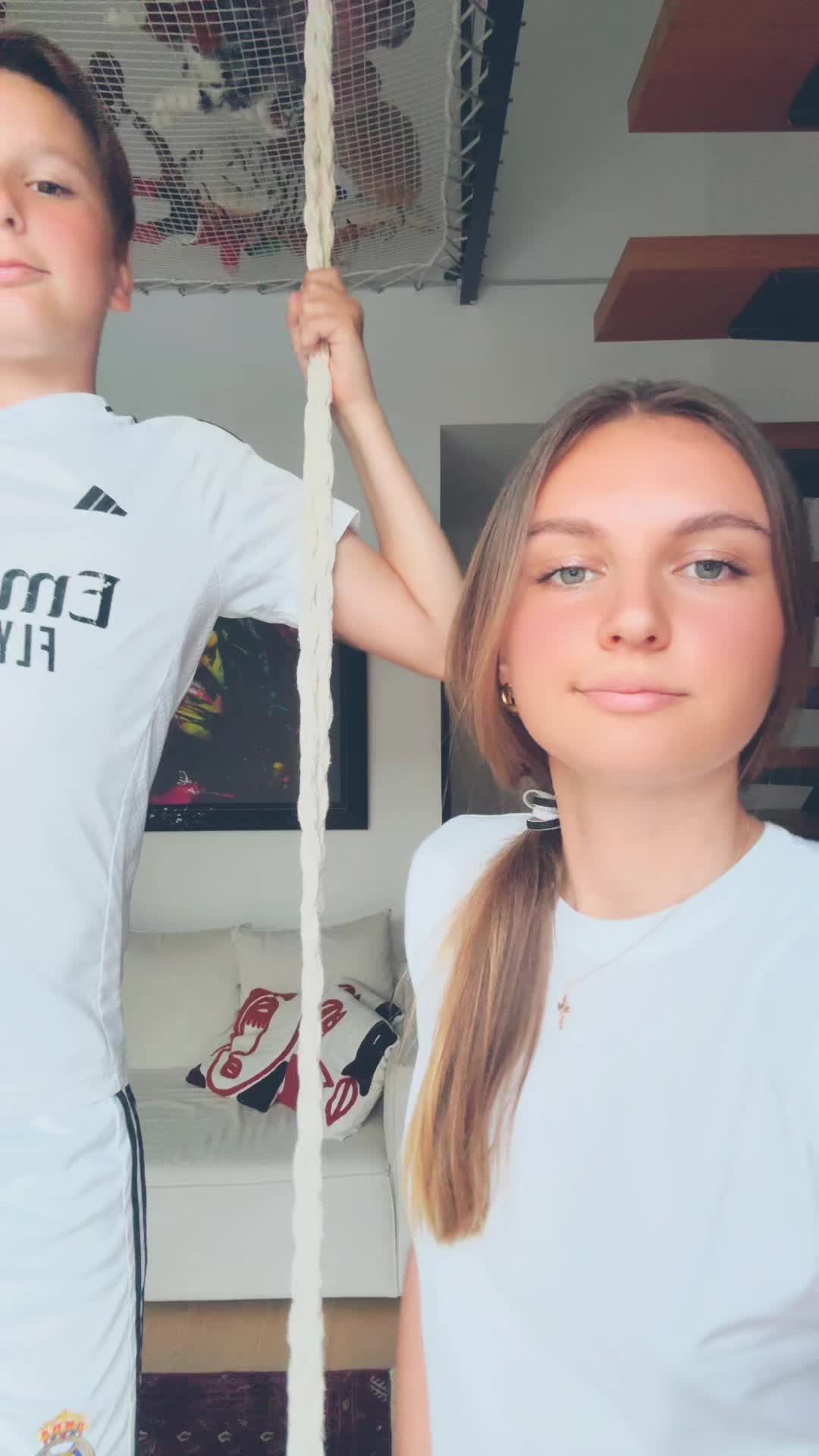 @ᴅɪᴀɴᴀ