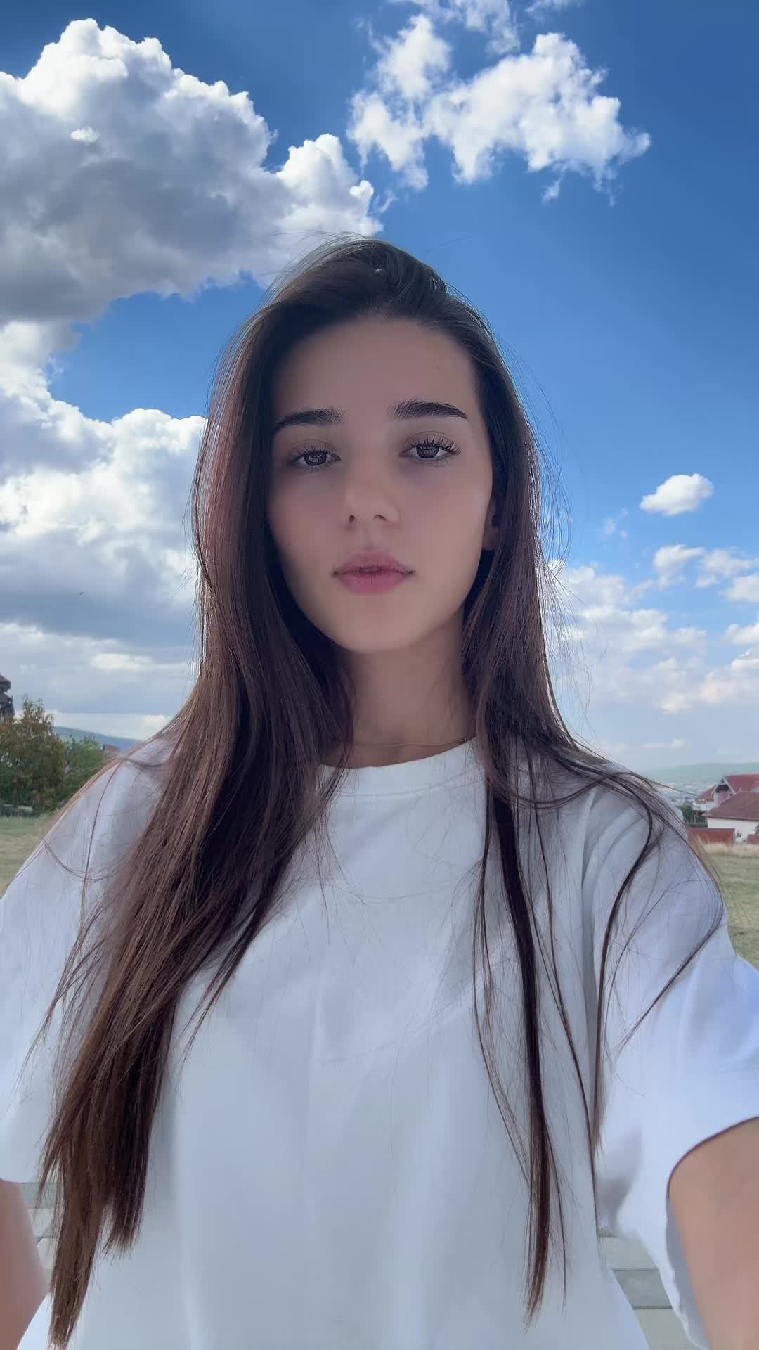 @ʜᴀɴᴀ🇦🇱