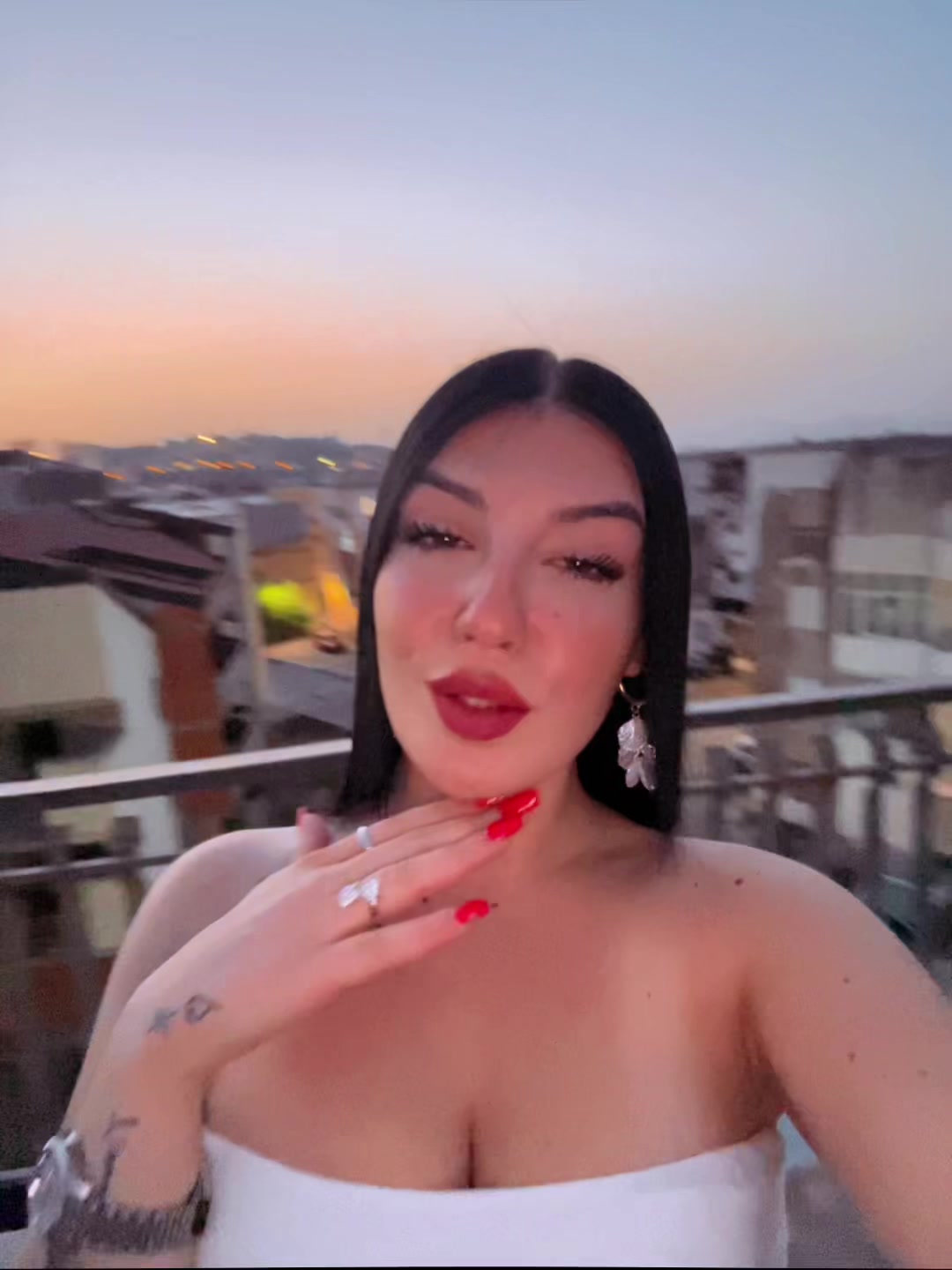 @ALeanza👿