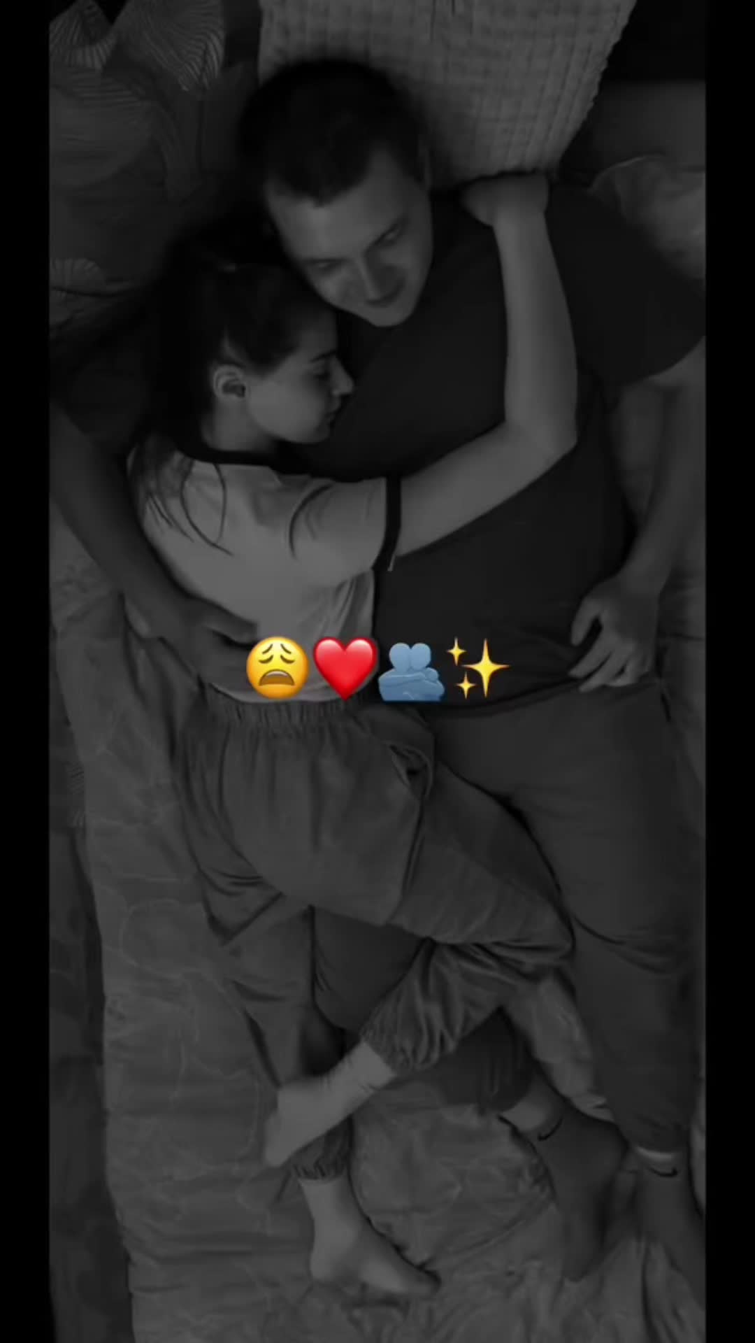 @Couple cute moment