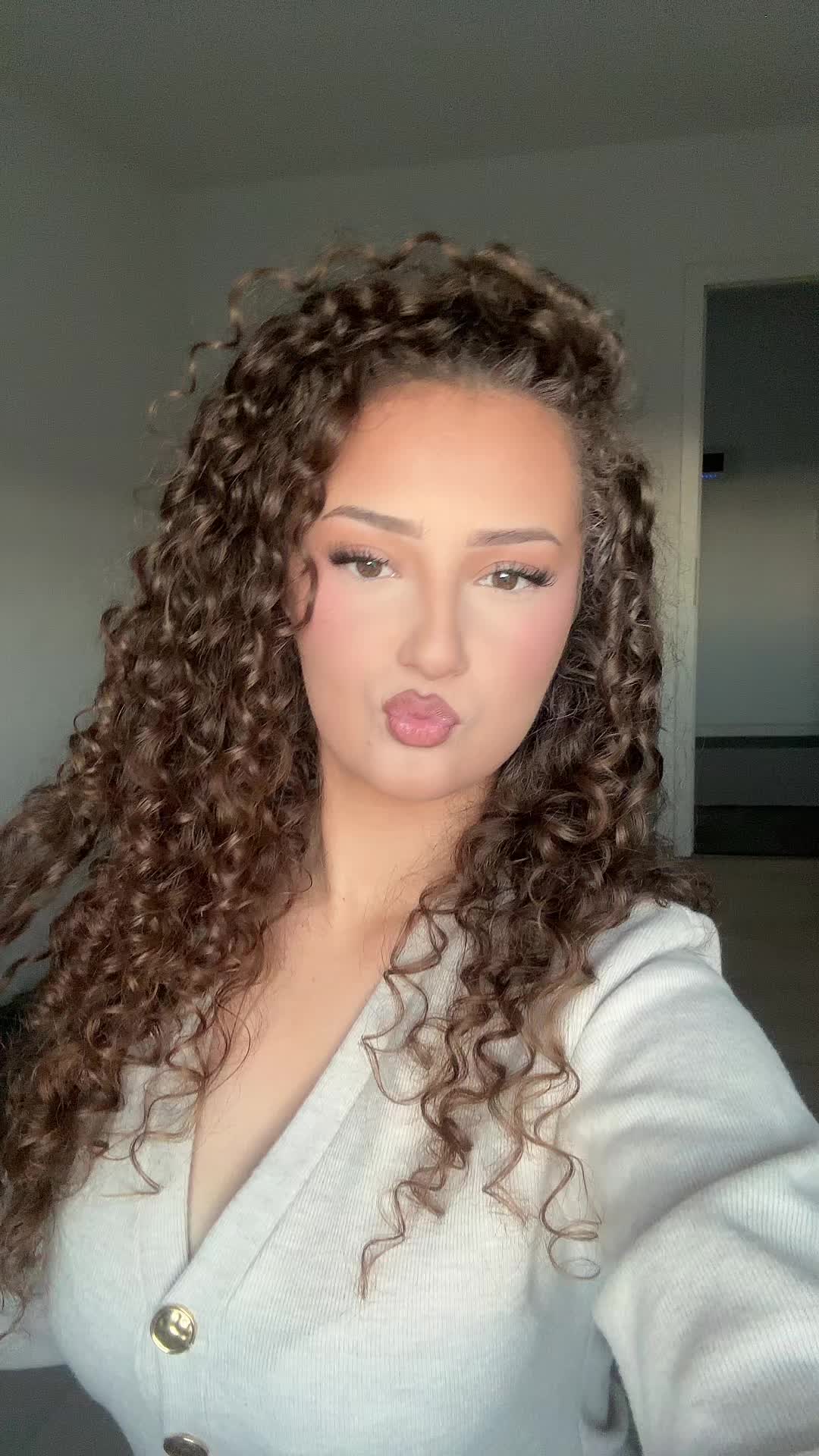 @🇦🇱