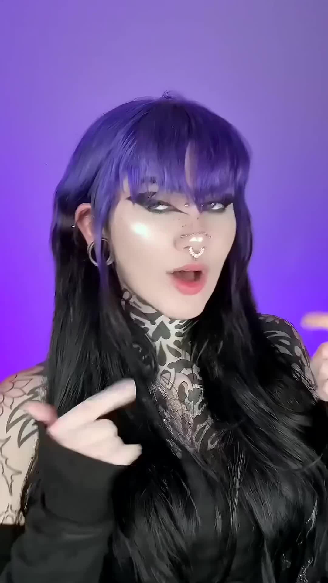 @breeholley0