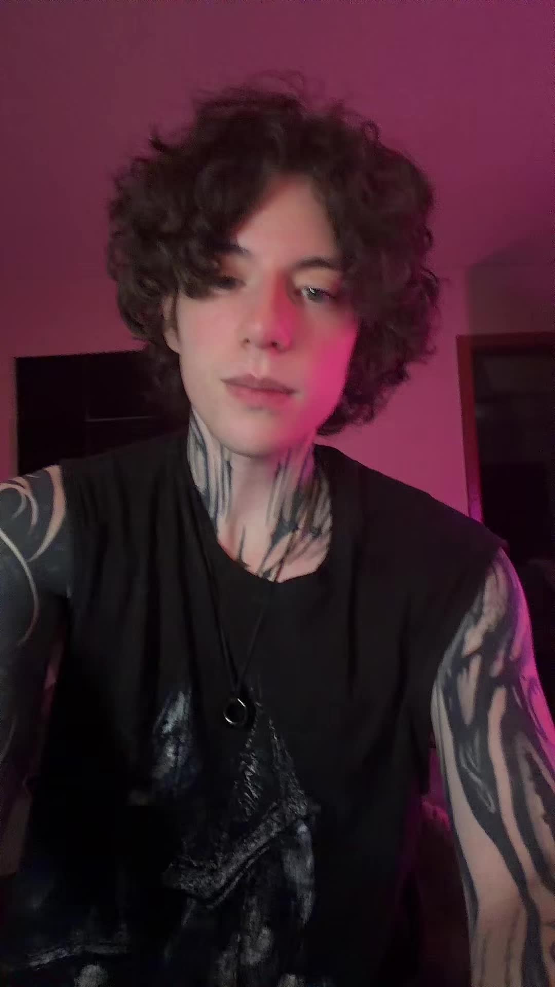 @Fraxriel