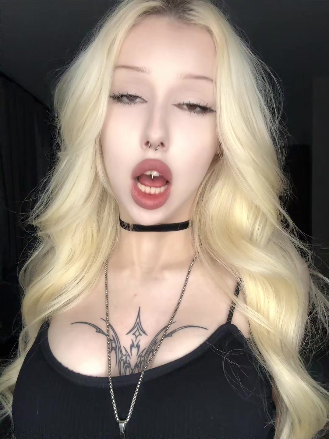 @аня ковач