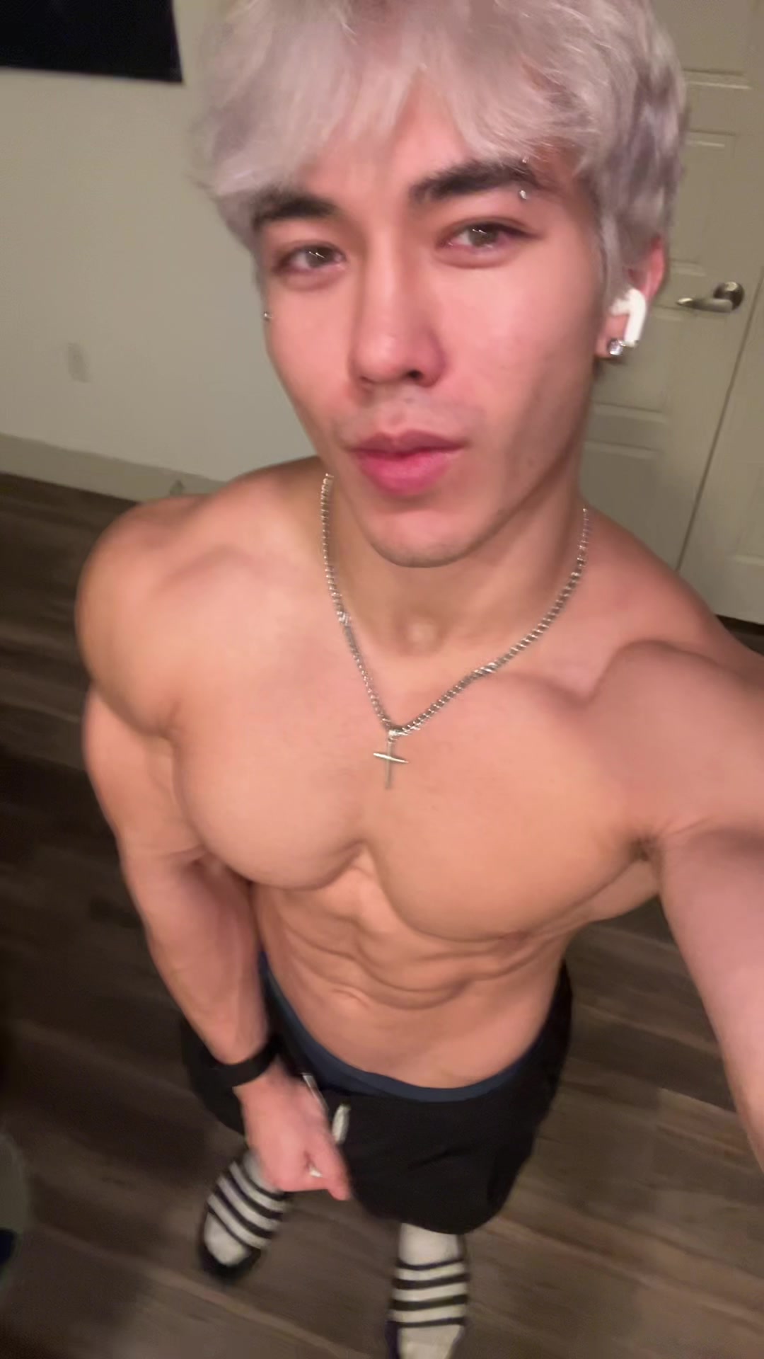 @nikolasyou2