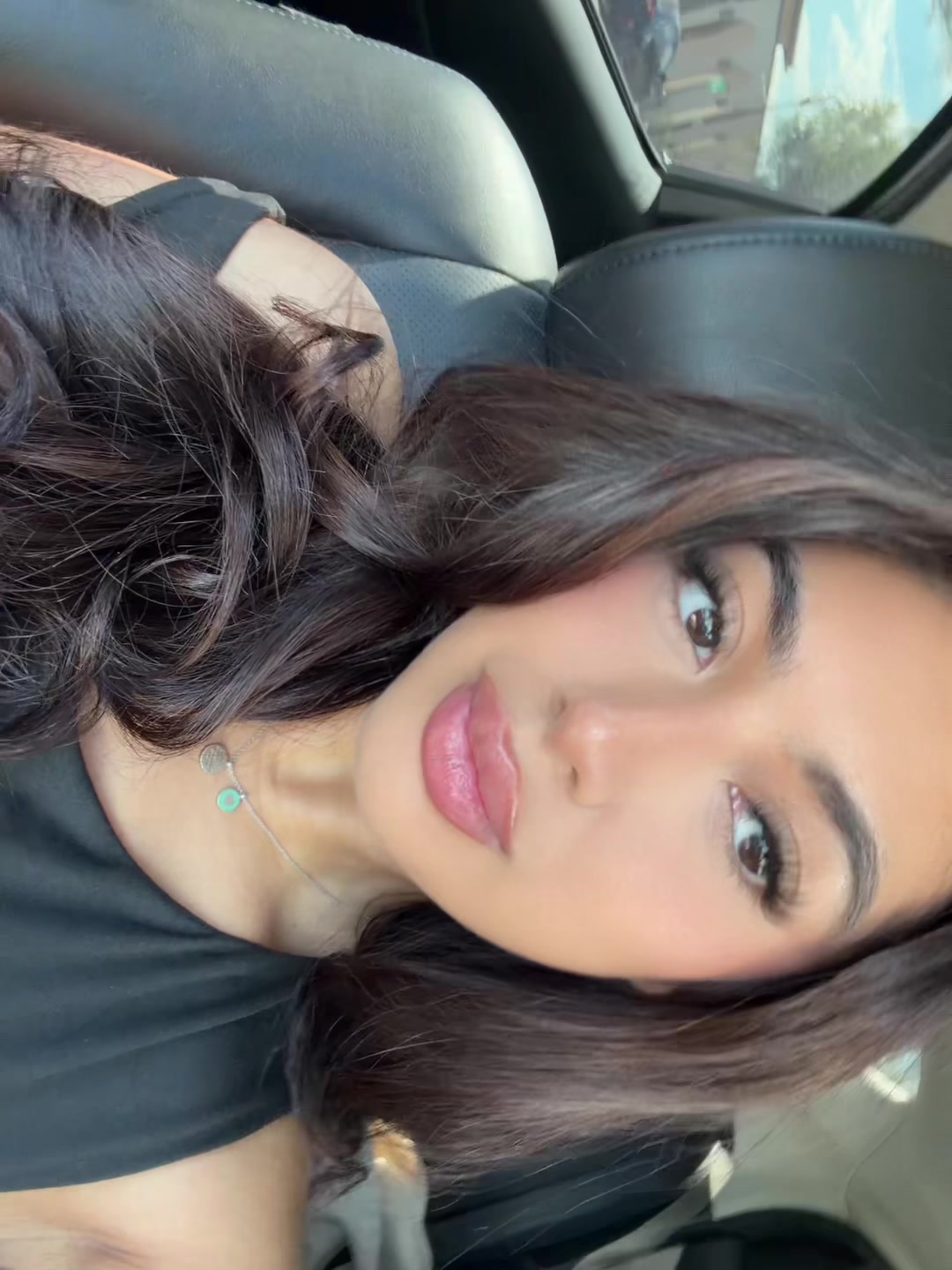 @Alexis