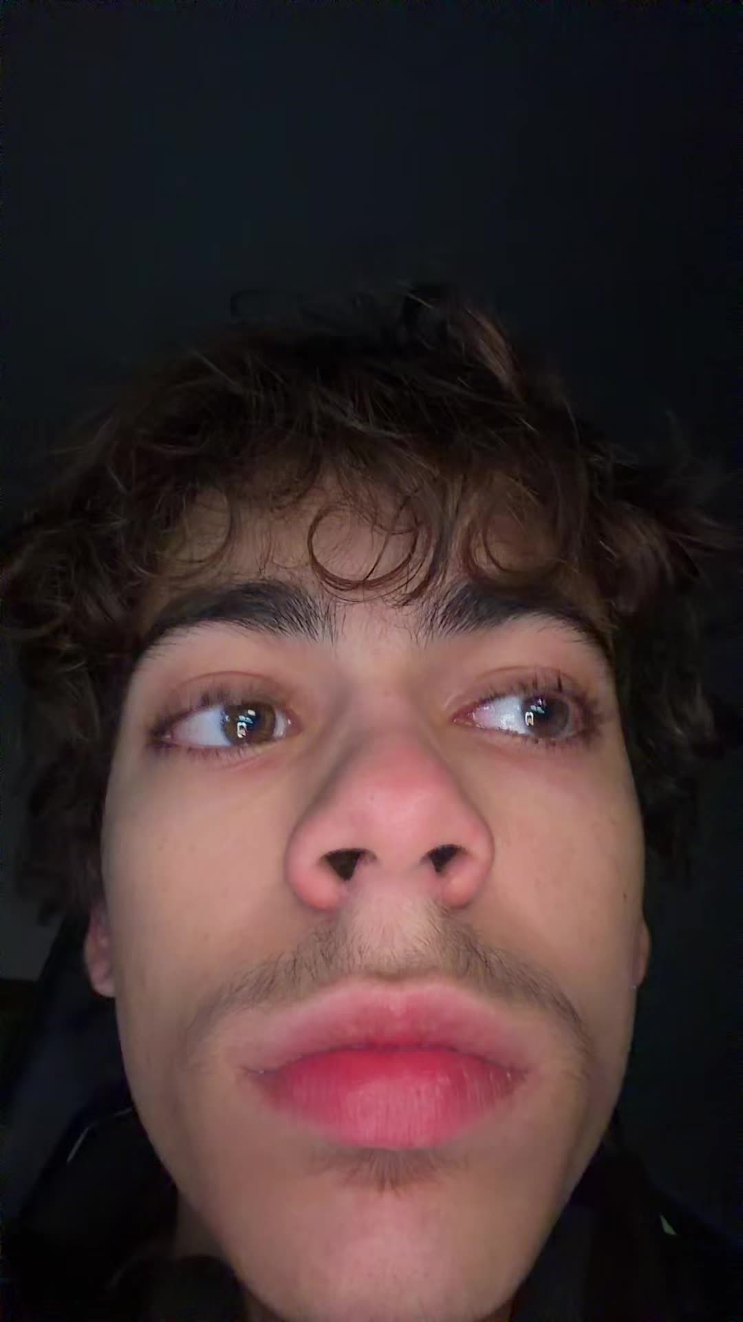 @iseezayy