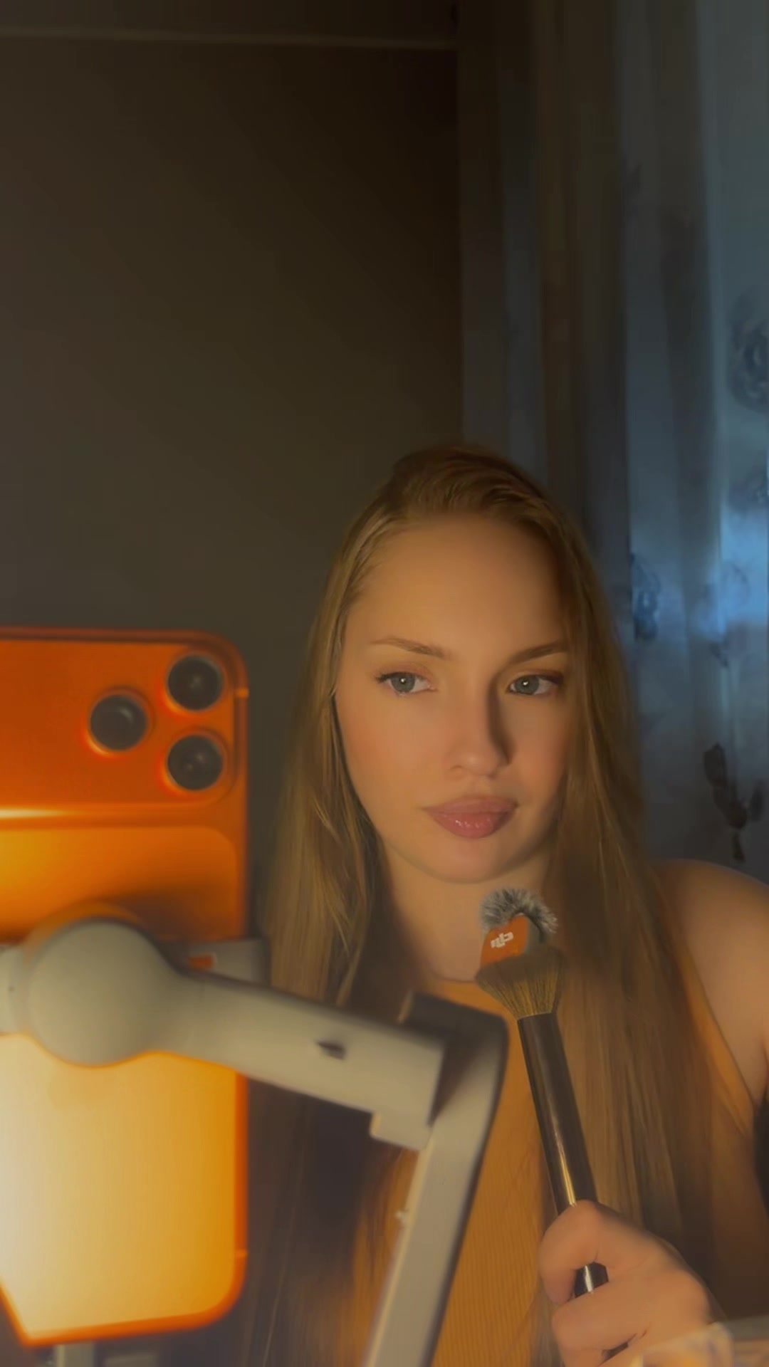@𝑽𝑨𝑳𝑬🧡