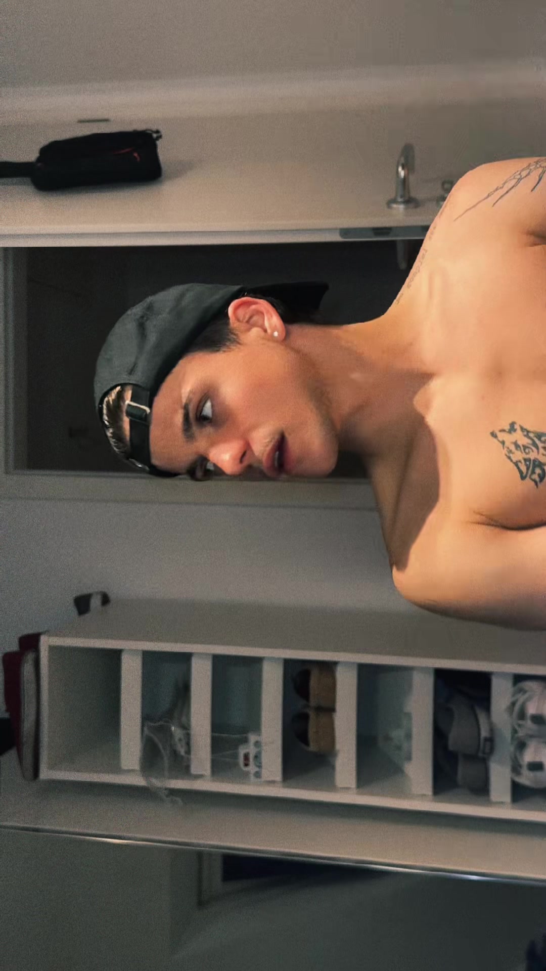@André