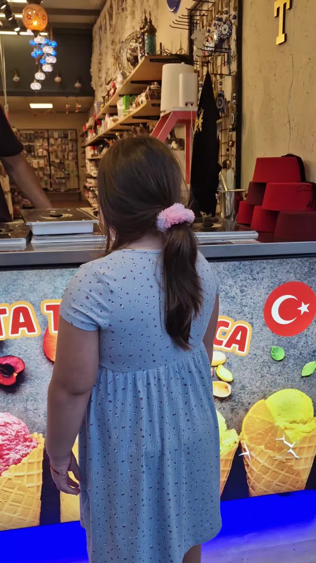 @Alina & Sofia 🥰