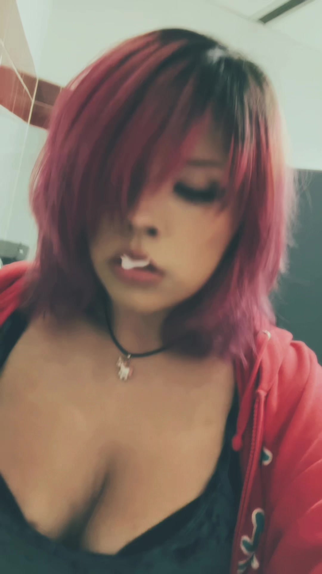 @sellystinka