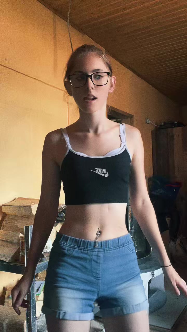 @Lenalovelykeksi
