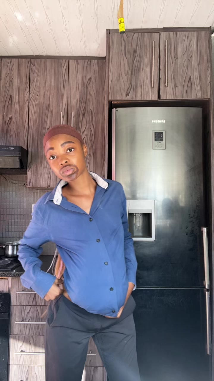 @Tshiamo