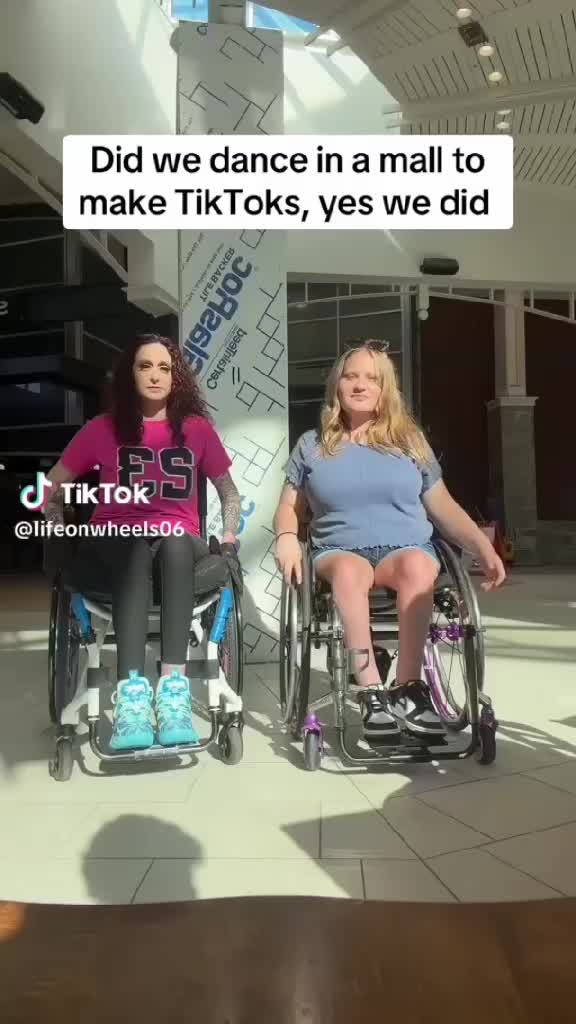 @🧡♿️💜Kate Walker💜🧡