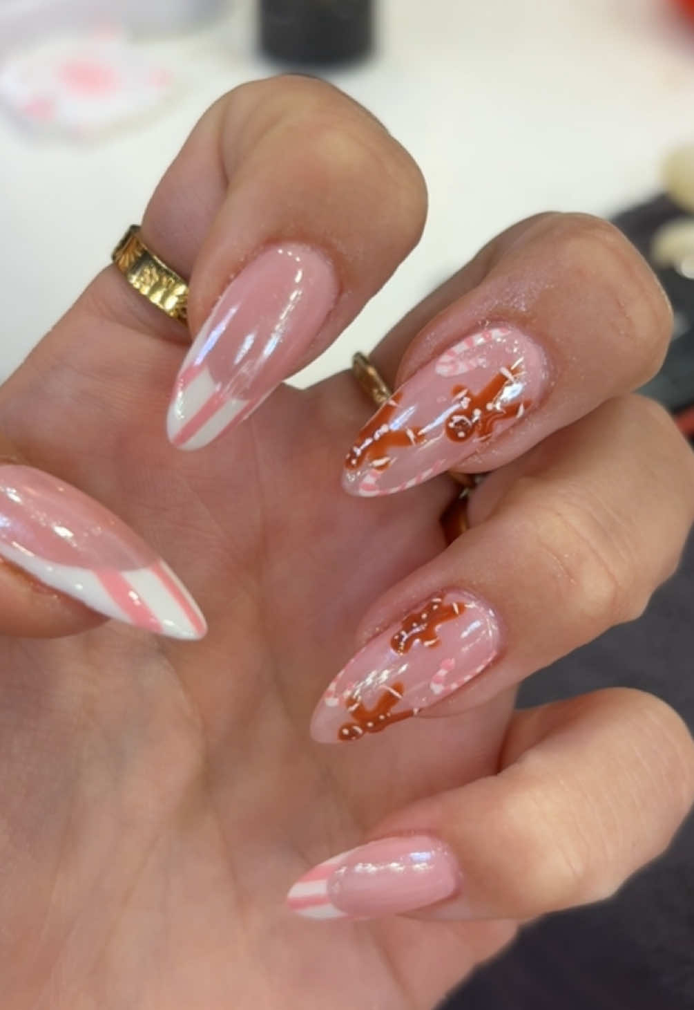 @blue sky nails del mar