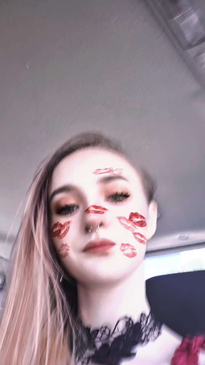@Mackenzie17