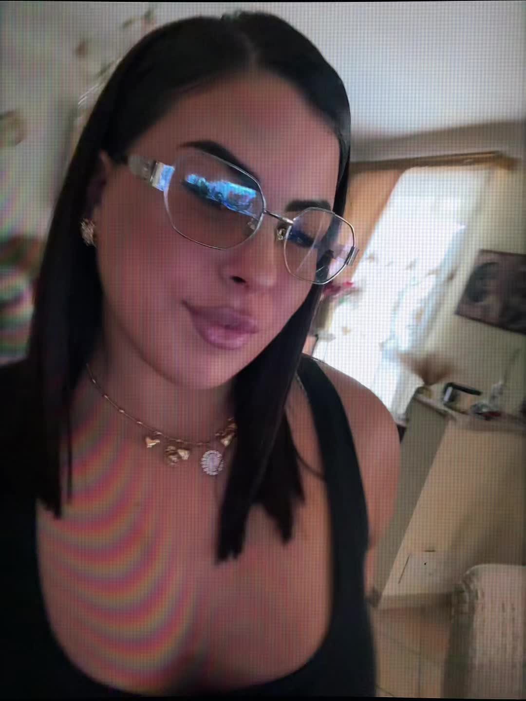 @Tonia