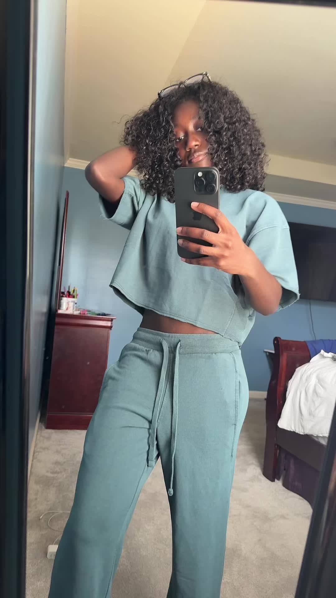 @Uhfeeuh