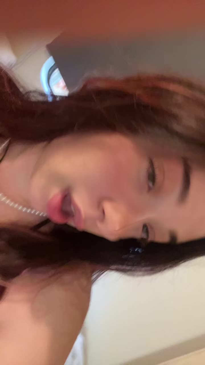 @Nena 💜