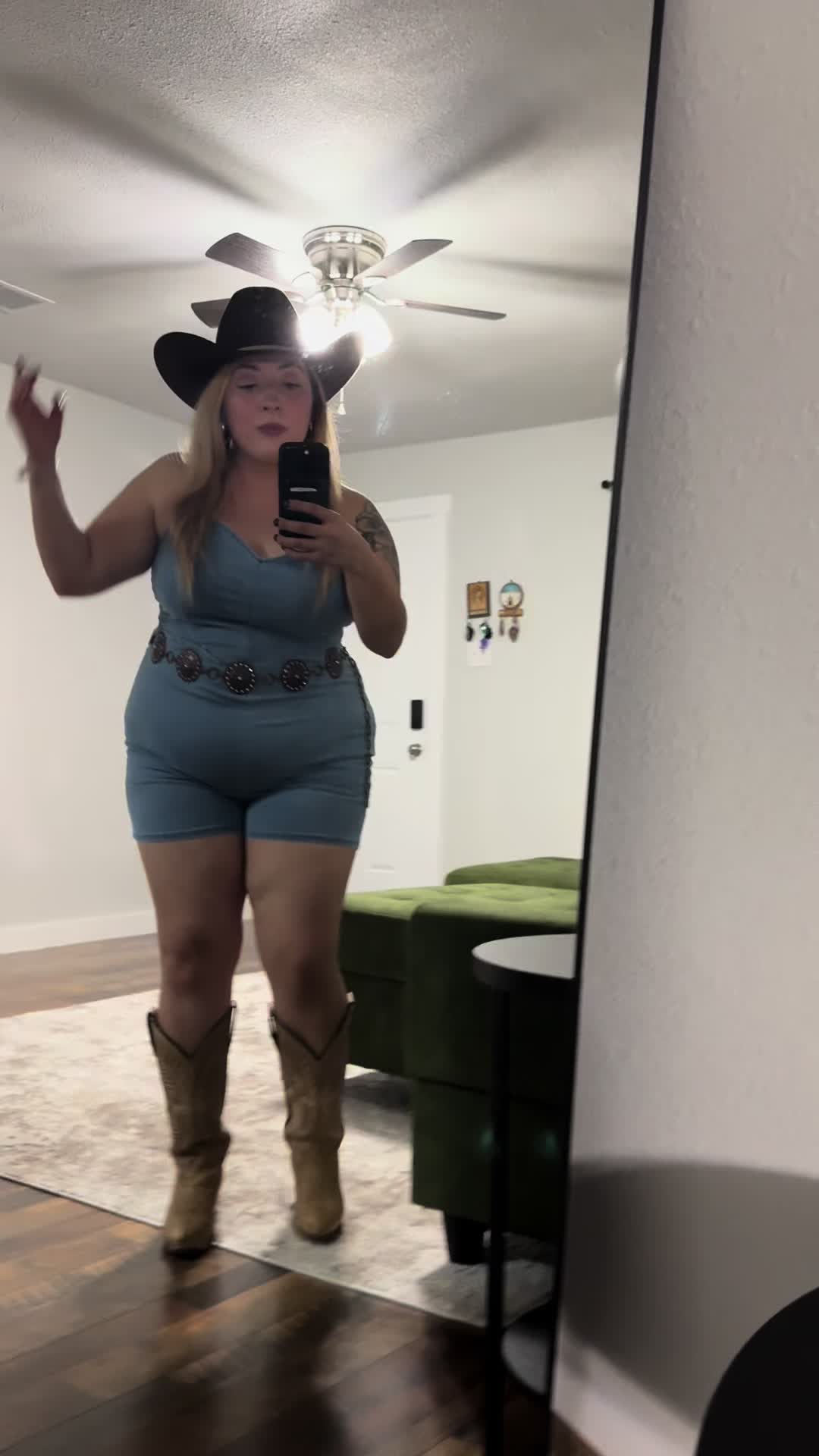 @FraidesellsDFW