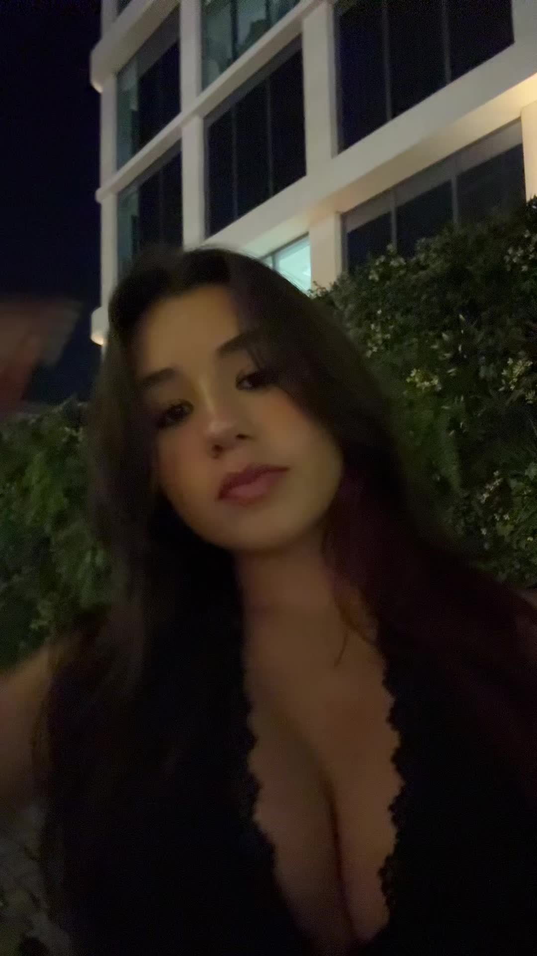 @Ariana🫧🌸🥂🍒