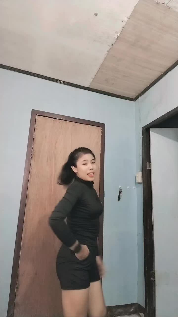 @Ms. Gem 💎🍒.