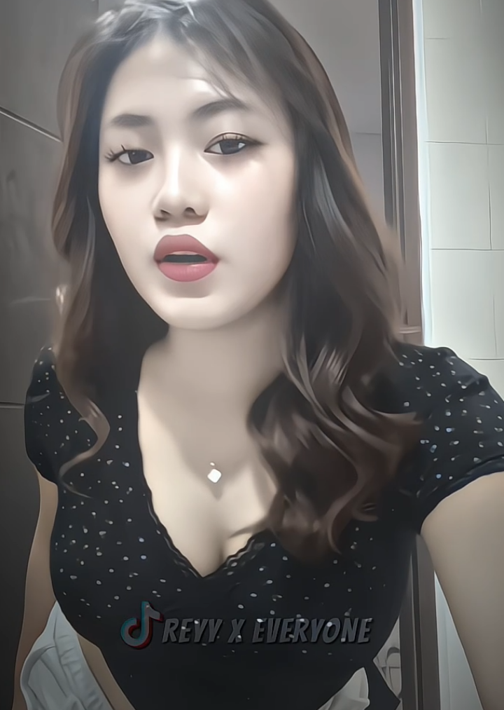 @𝙍𝙀𝙔𝙔 𝙭 𝙀𝙑𝙀𝙍𝙔𝙊𝙉𝙀