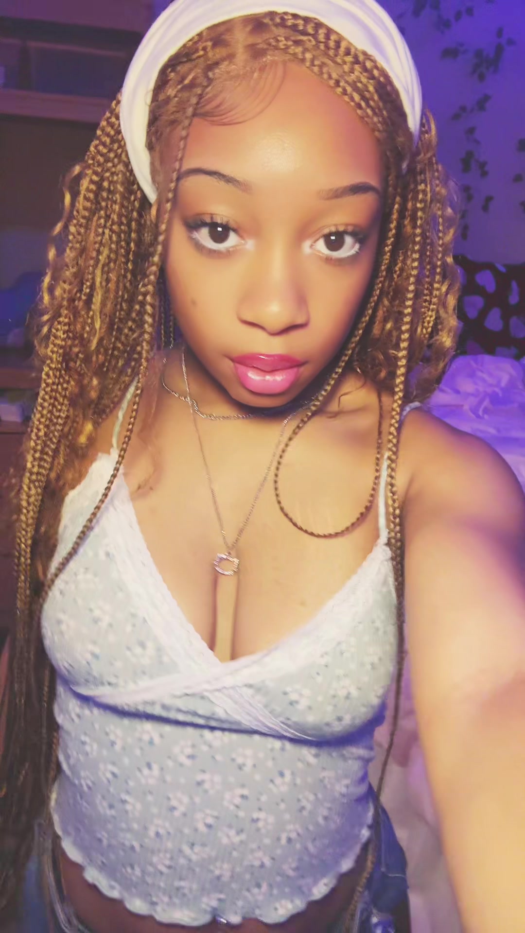 @Rose Pooh 🍭⭐️💓 • Following