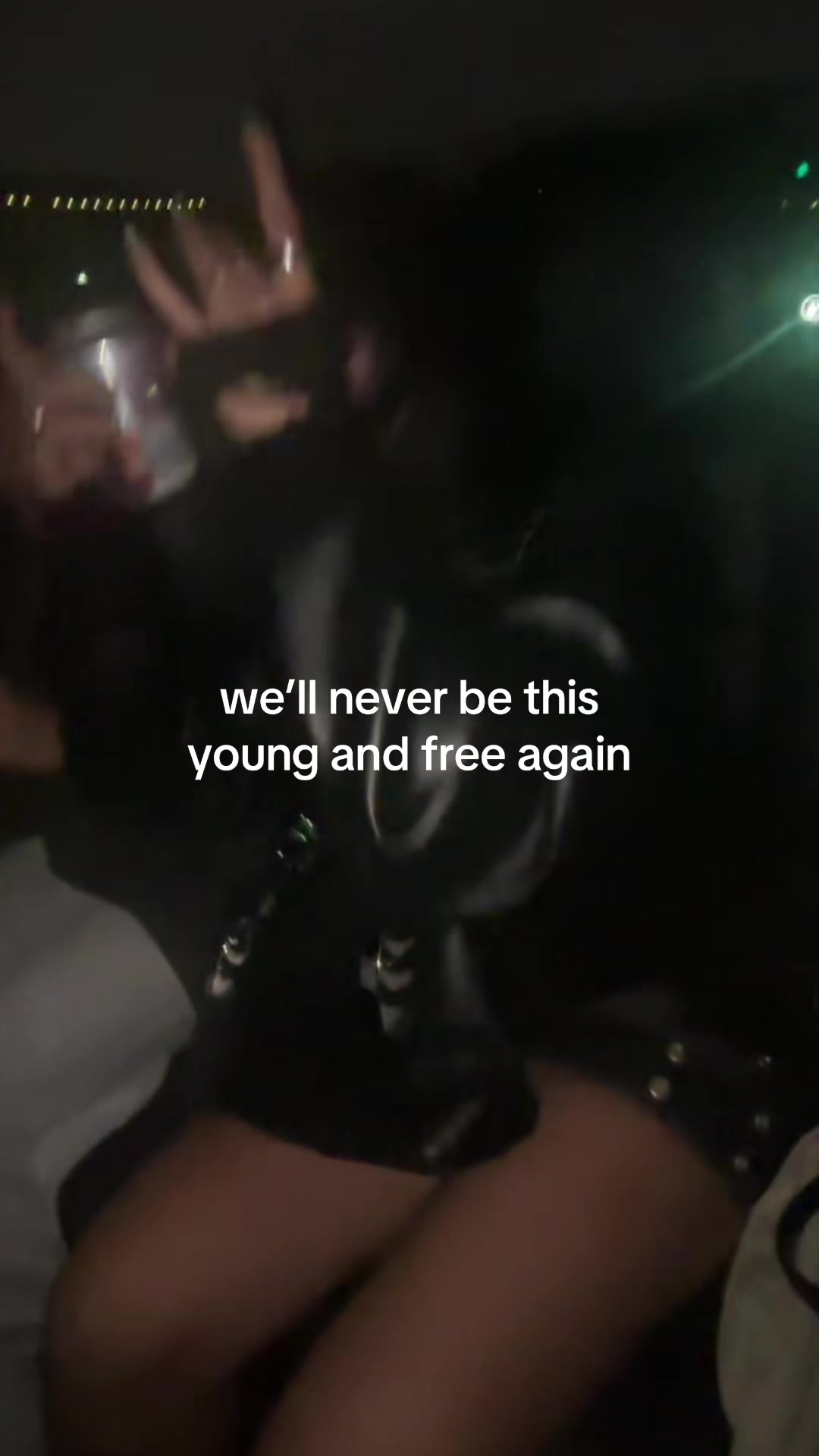 @LYAH NOIR