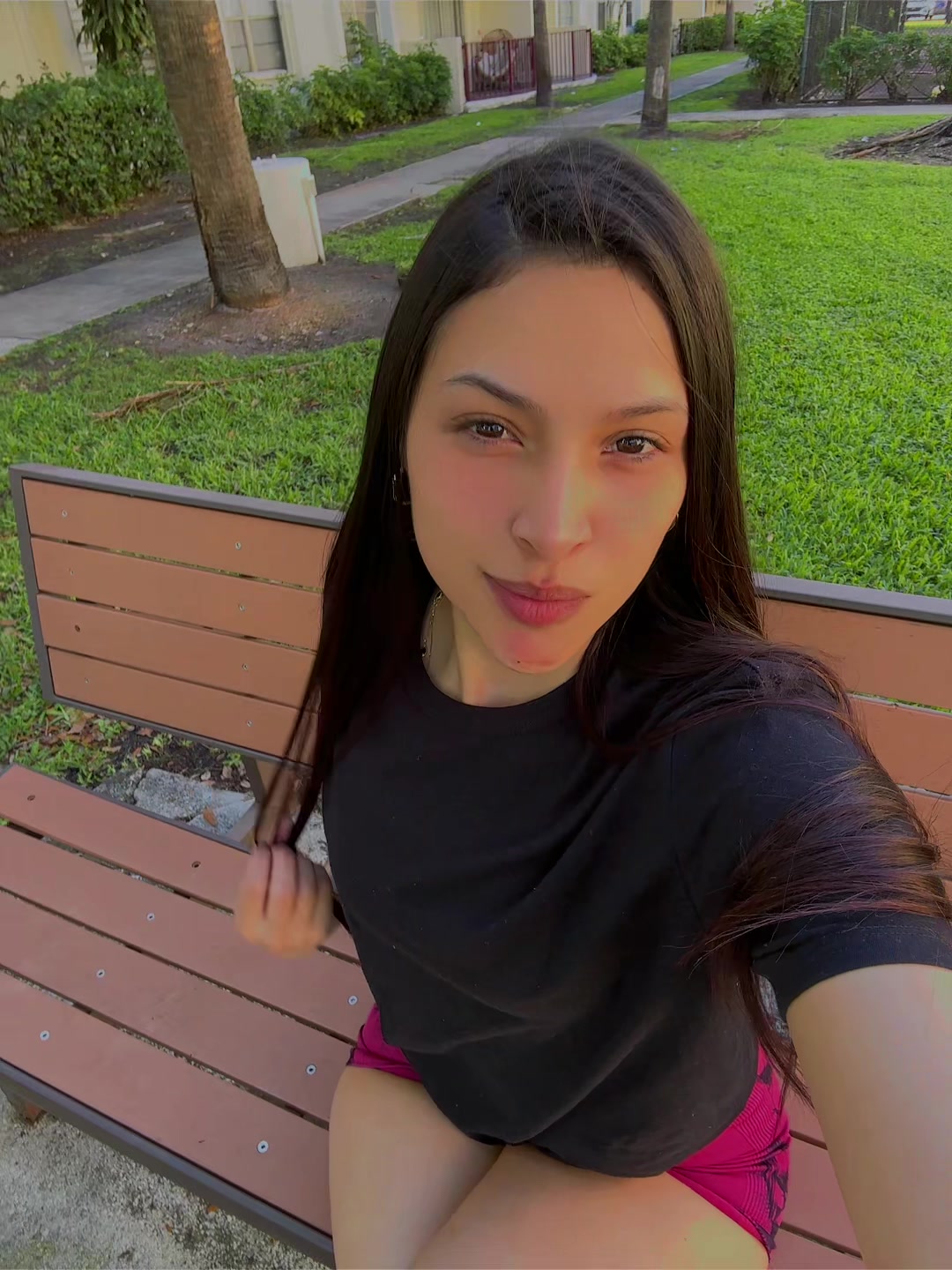 @leydiLaura