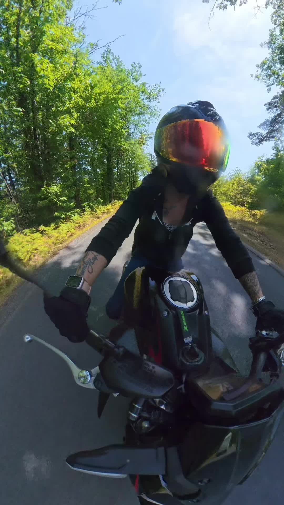 @KawaInkGirl🏍️