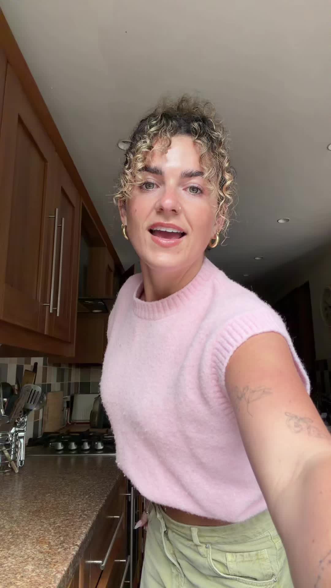 @elbuckles