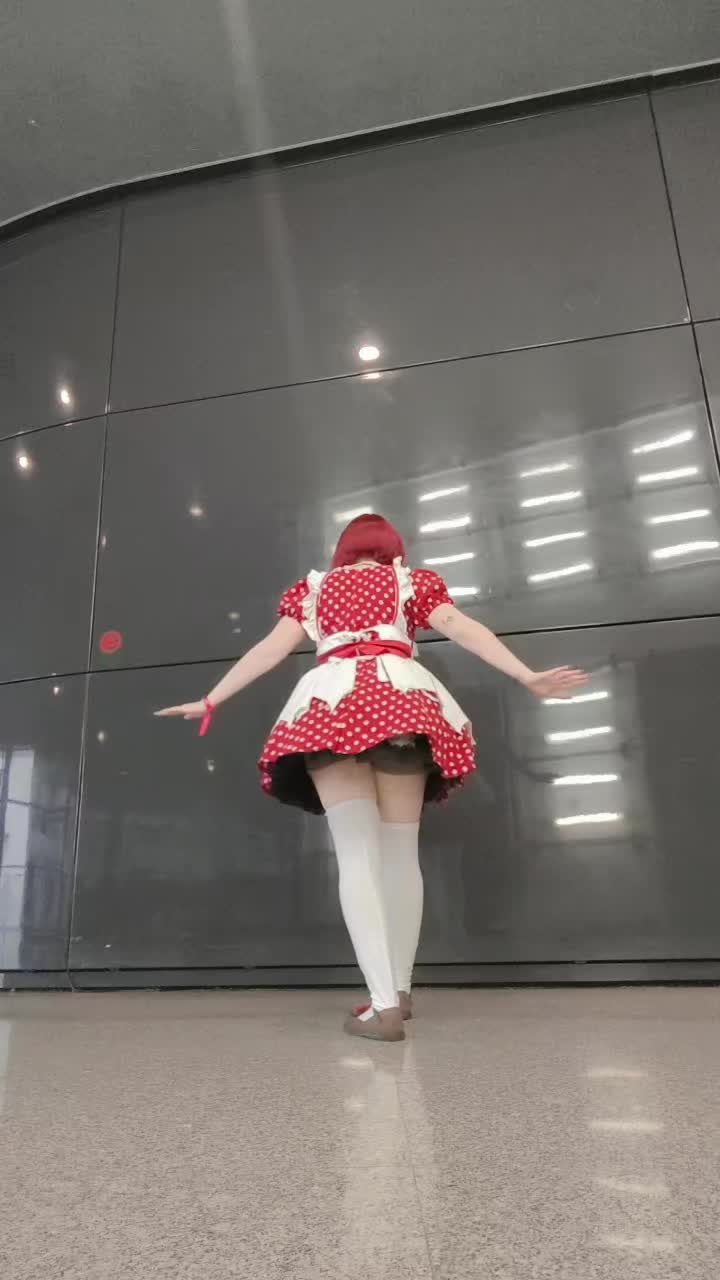 @白娜