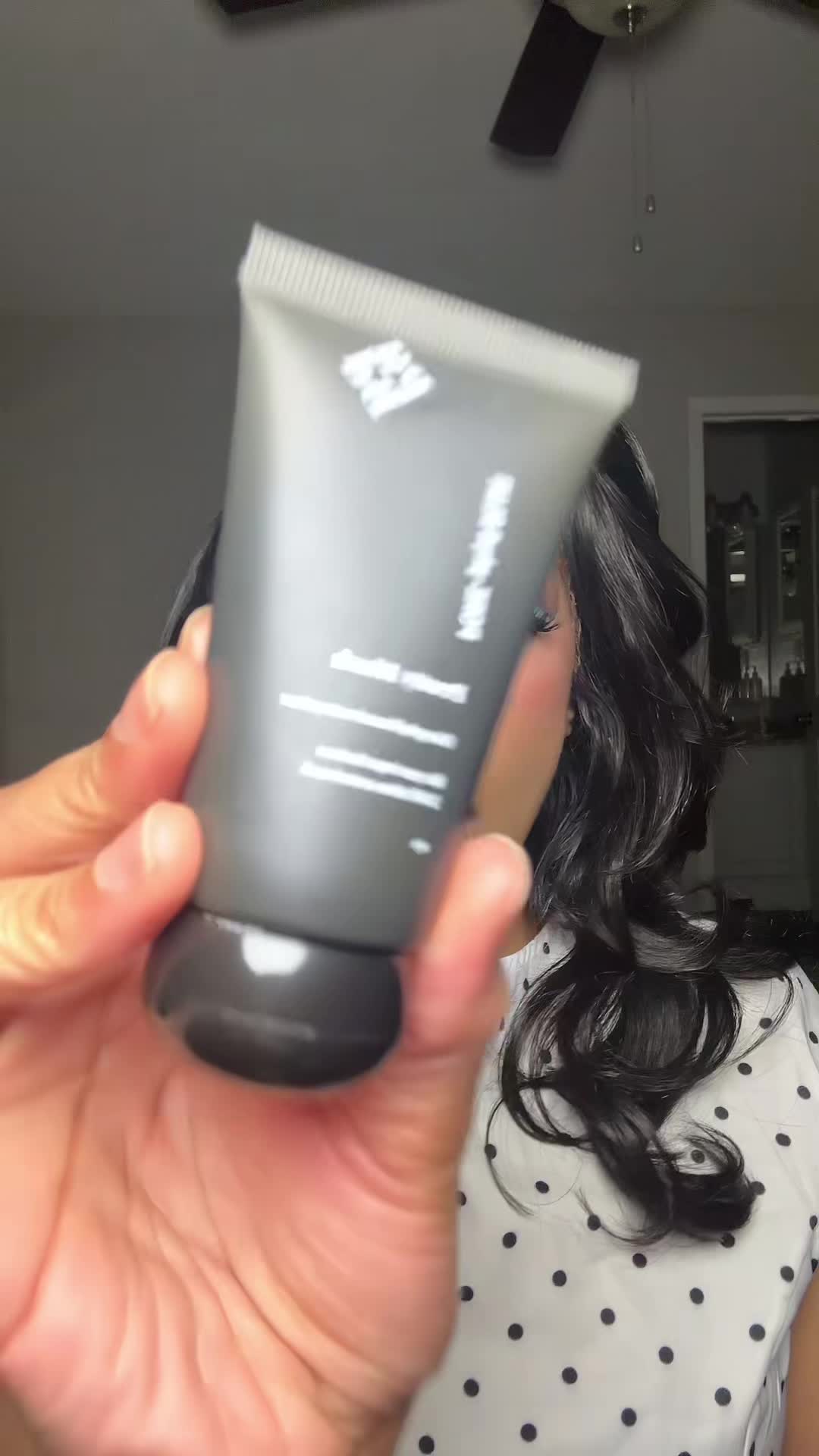 @AshMona