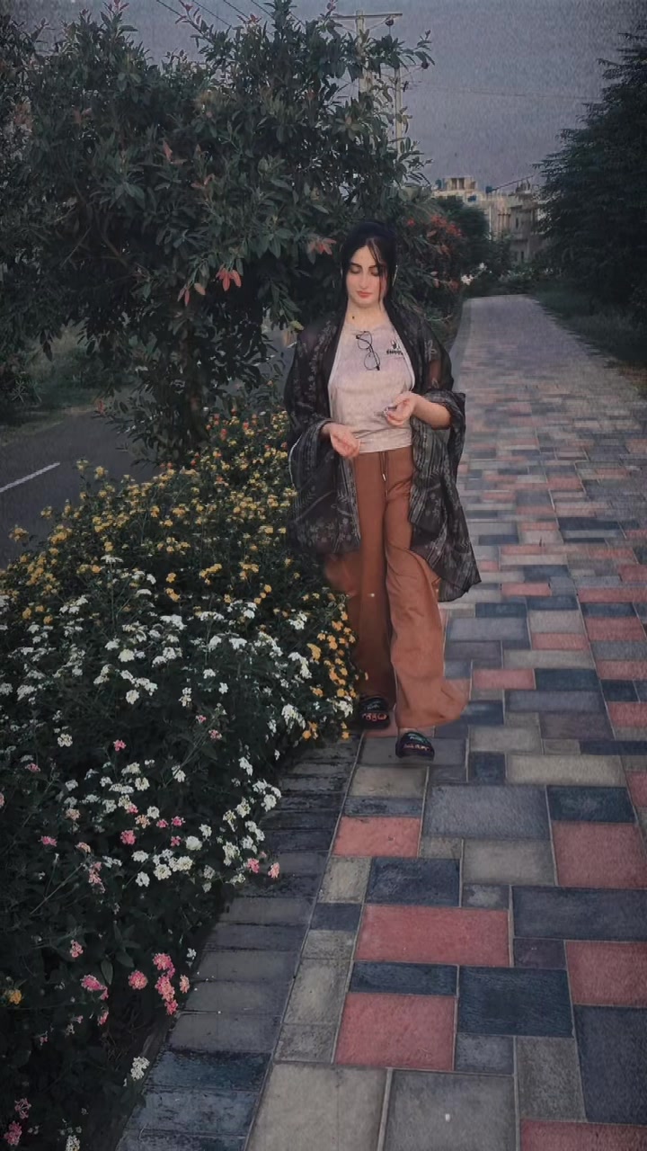 @🦋MäNö Qüeeň🦋