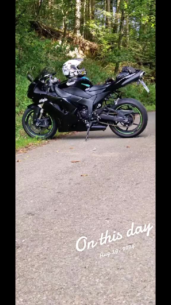 @iv🏍🦂