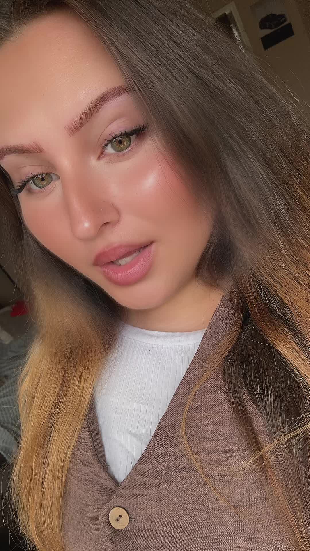 @<3