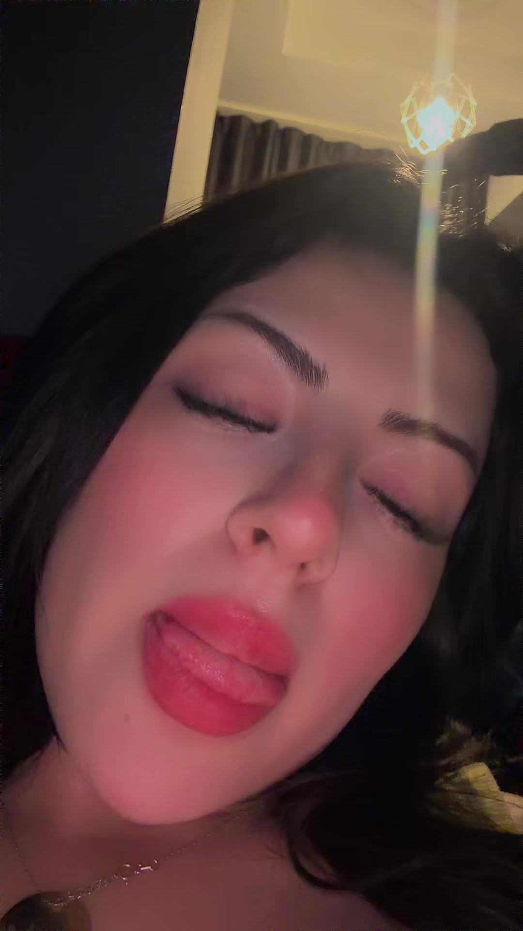 @Esindrella👑