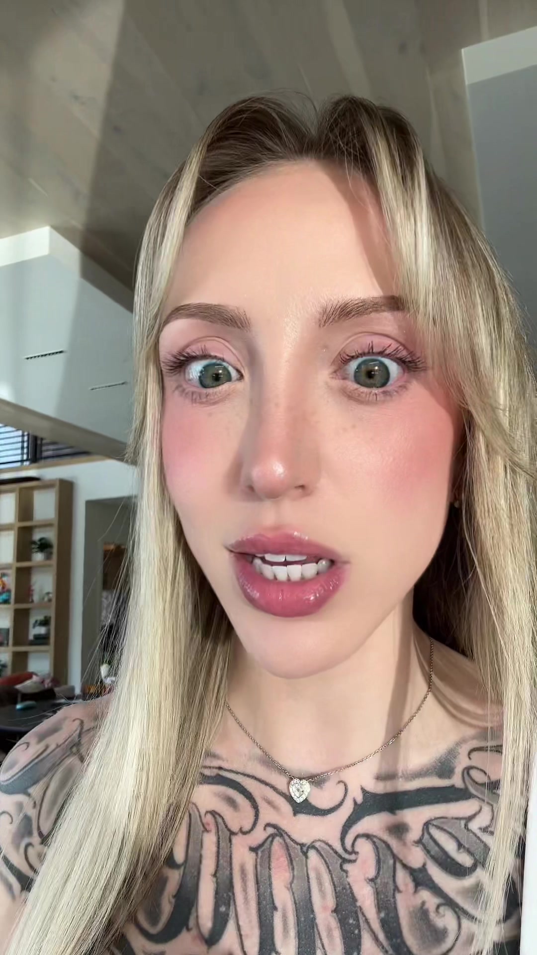 @justpeechi
