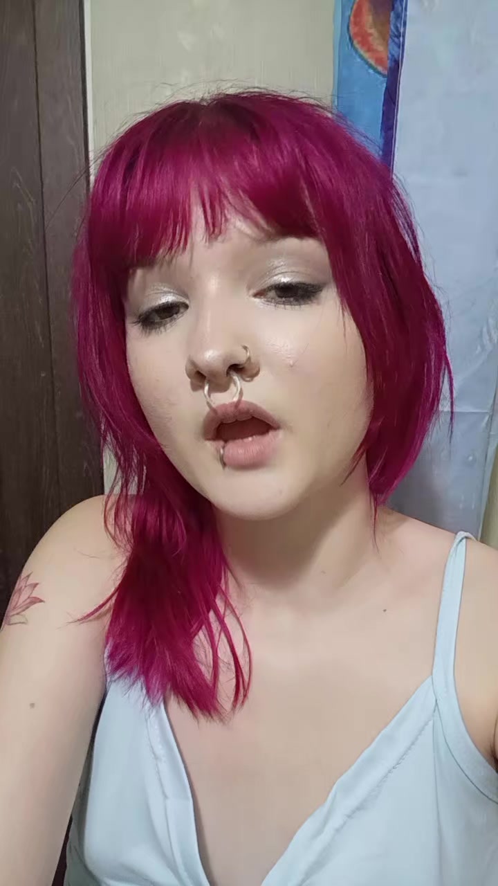 @крапива